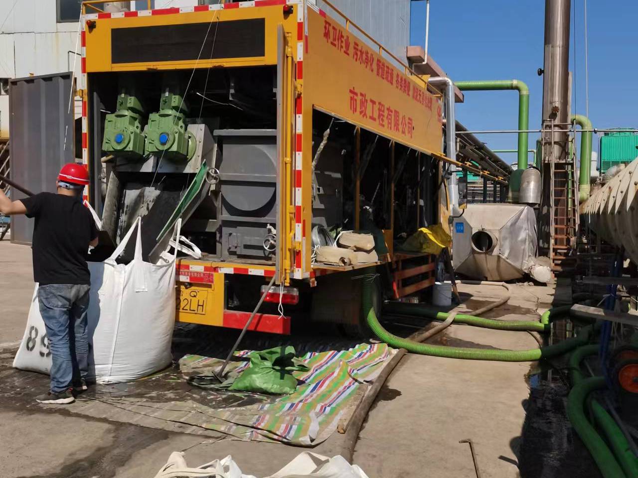 涿州淤泥压干处理