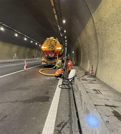 涿州隧道排水渠清淤